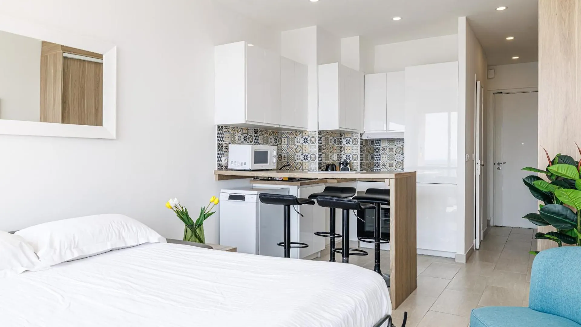 Sea View - Lovely Studio Promenade Des Anglais Nice Apartment