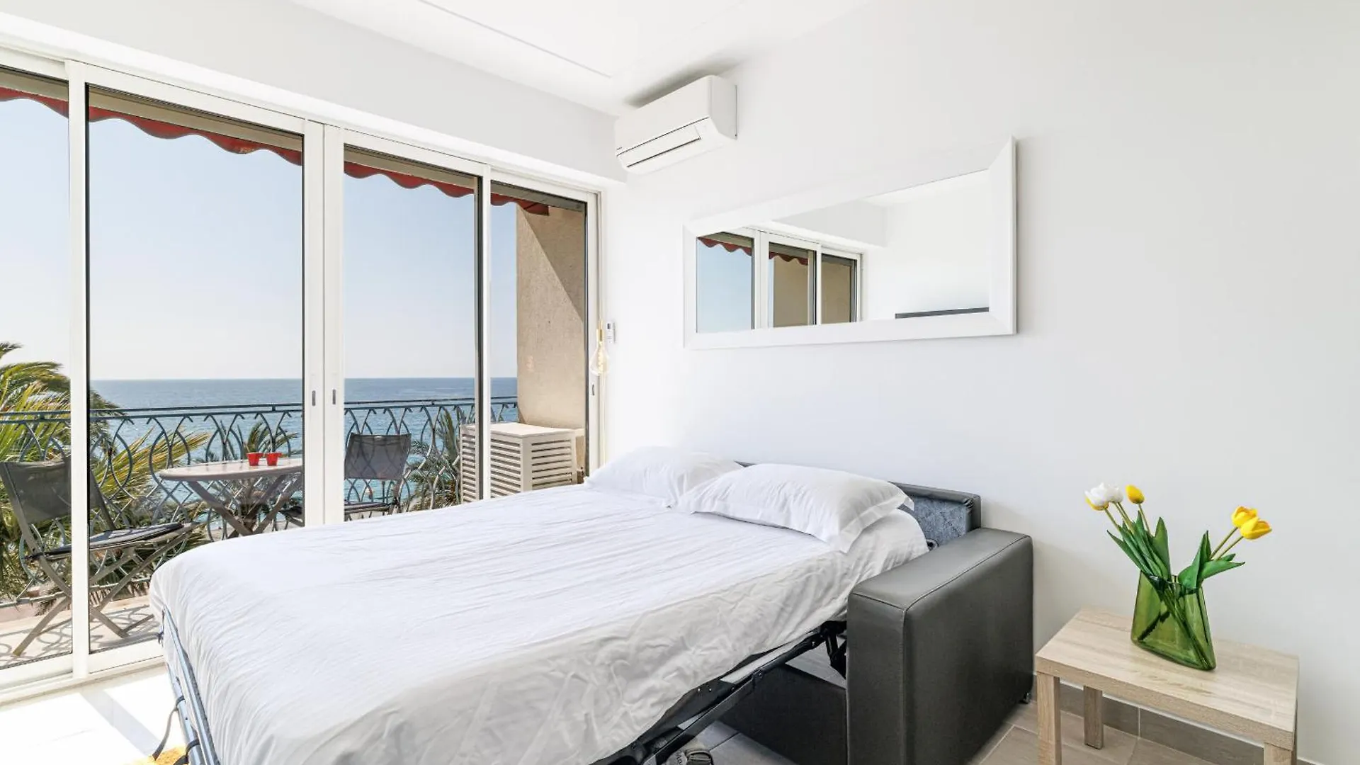 Apartment Sea View - Lovely Studio Promenade Des Anglais Nice